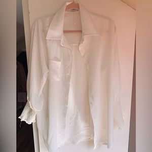 Oversized Button down Blouse w/ rouged Sleeves